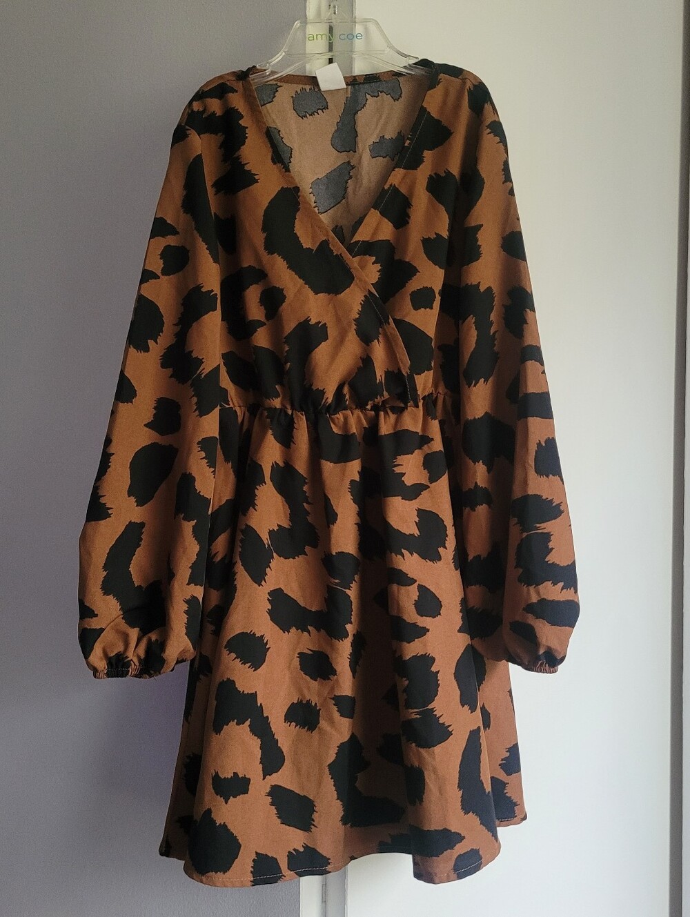 Size 8 Animal Print Long-sleeved Dress